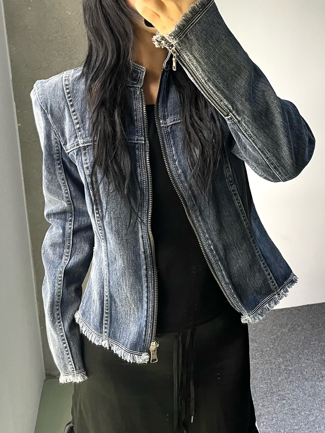 아르마니 익스체인지 컷 오프 데님 바이커 자켓 상품이미지3