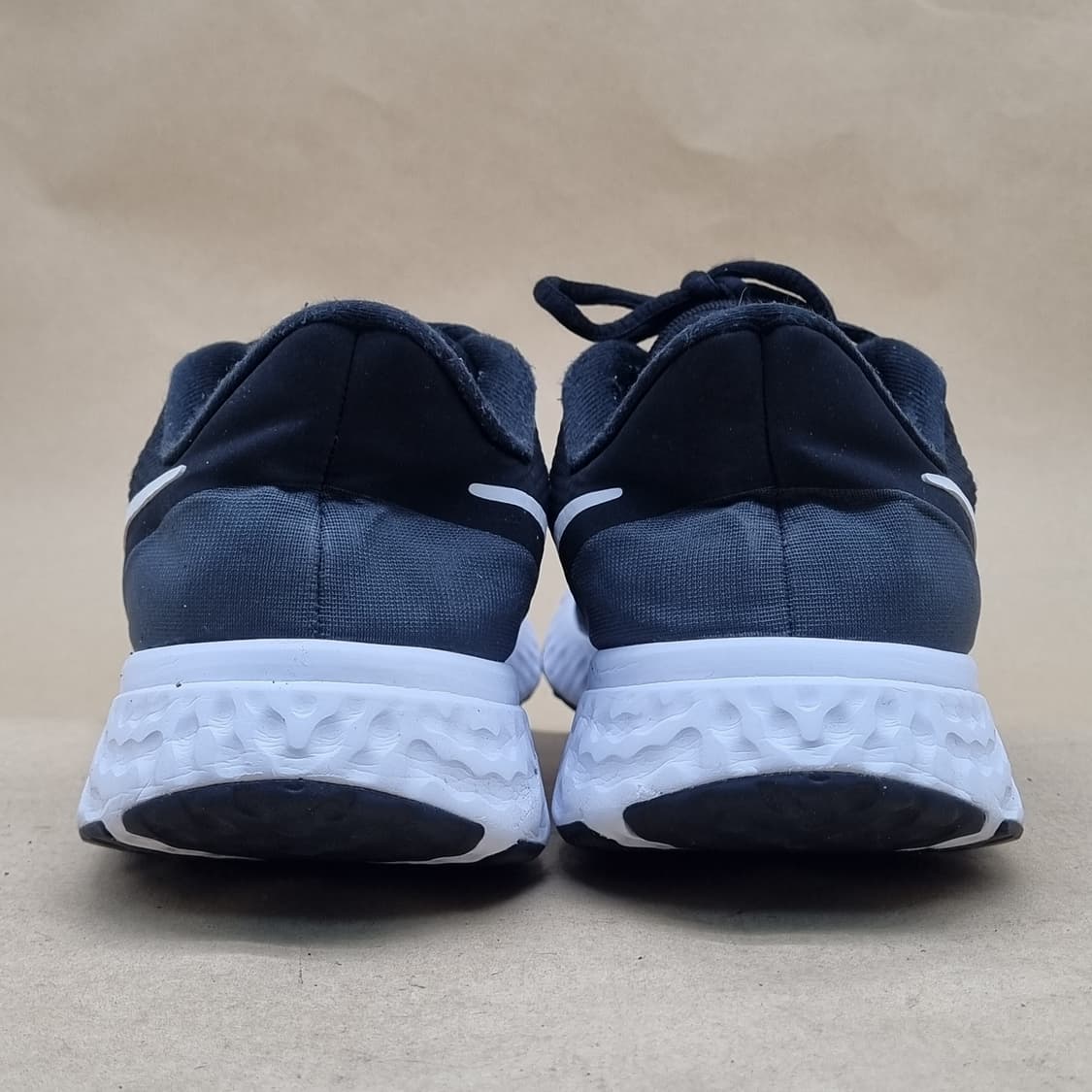 나이키 레볼루션5  남성운동화265  상품이미지4