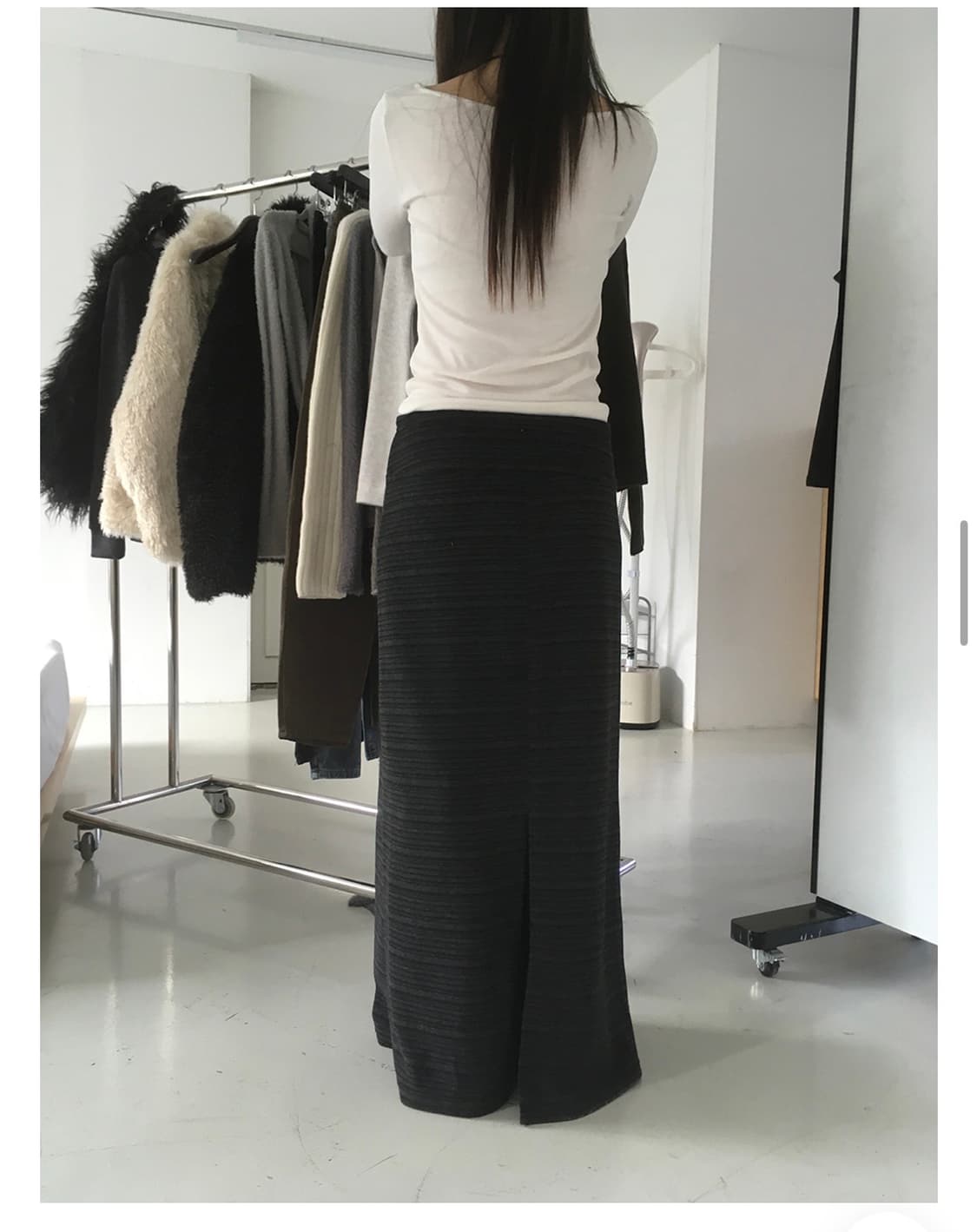 유이니 기모 차콜 스트라이프 롱스커트 상품이미지6