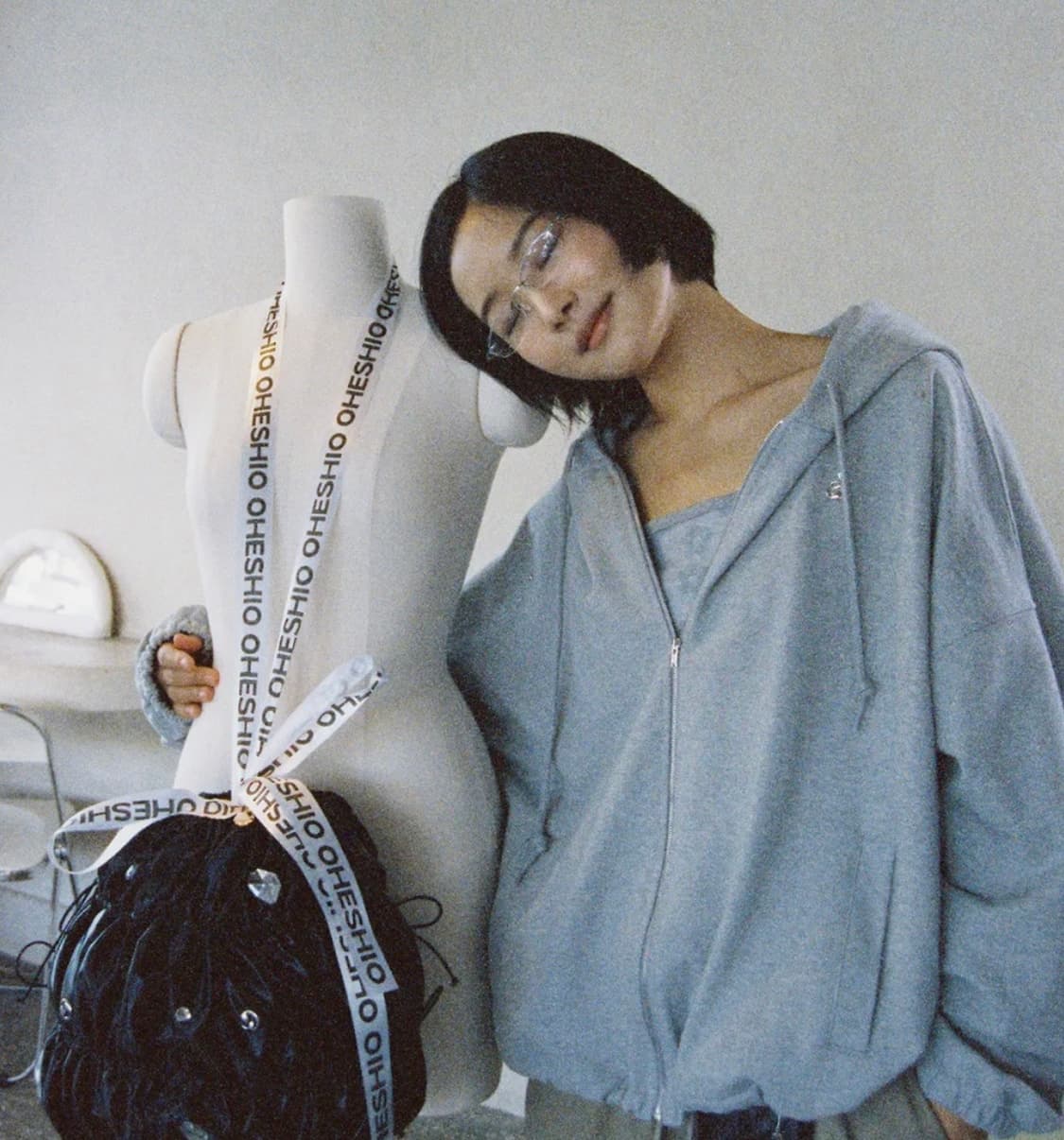 🍎 오헤시오 Hoodie Zip-up (Gray) 반값할인🐰 상품이미지1