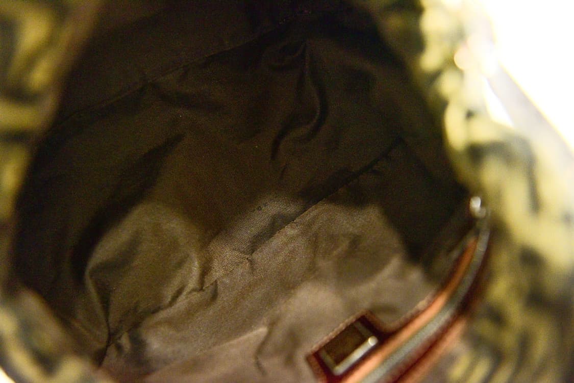 펜디 주카 숄더백(정품) 상품이미지8