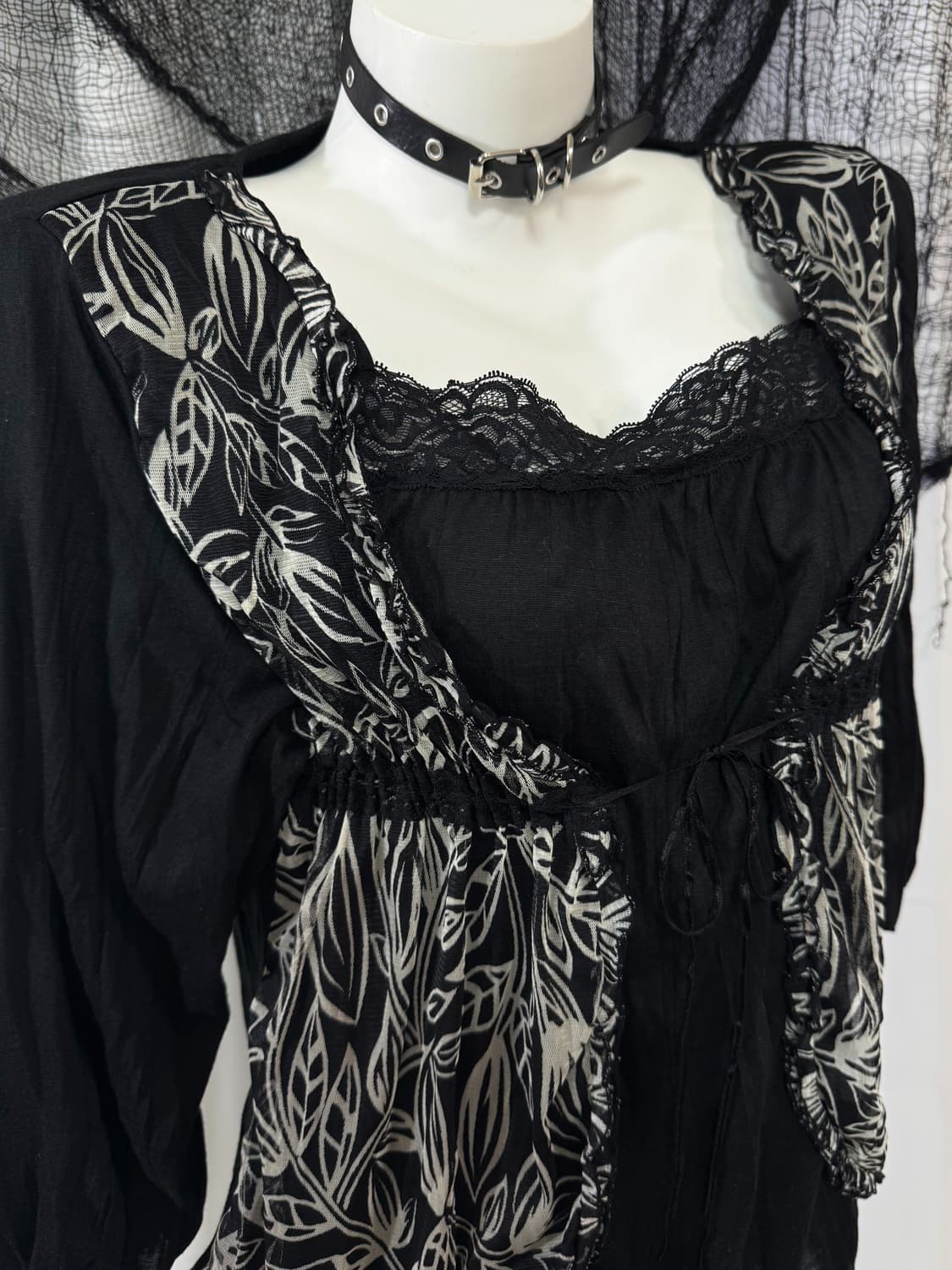 lace detail blouse  상품이미지2