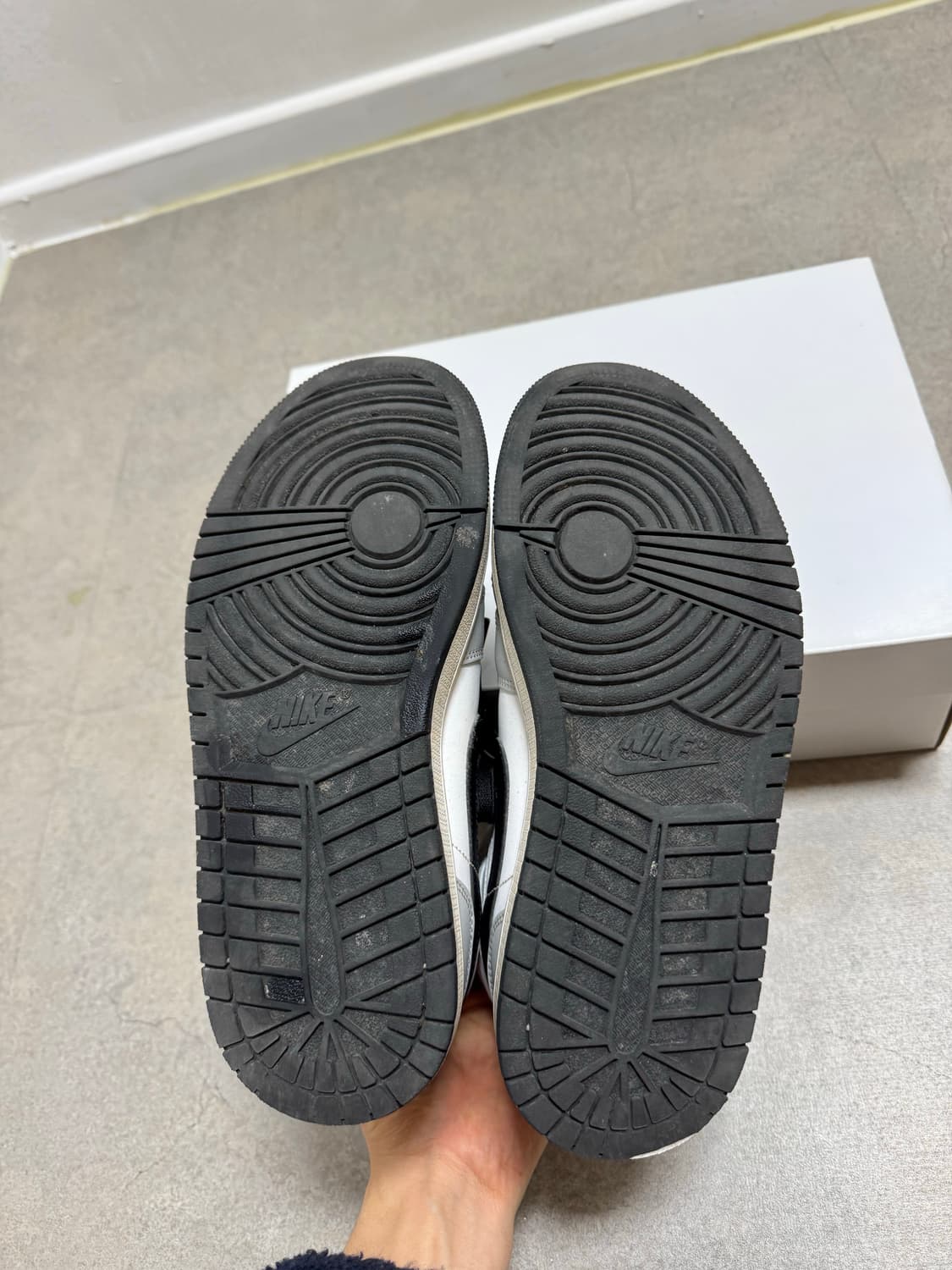 조던 1 미드 그레이 포그 260 상품이미지3