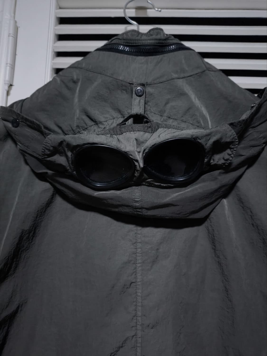 100 CP컴퍼니 나일론 카키 고글 자켓 바람막이 상품이미지2