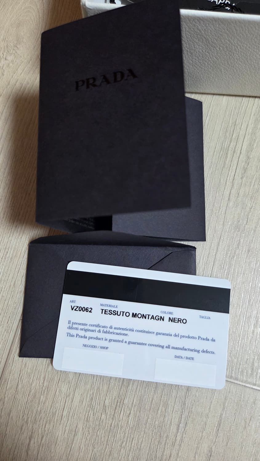 프라다 포코노 블랙 남여공용 백팩 VZ0062 NERO 상품이미지10