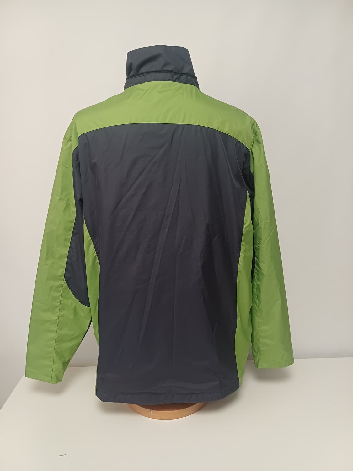 [희귀/Y2K] 엄브로 오버핏 라임 포인트 웜업 재킷 (100) 상품이미지3