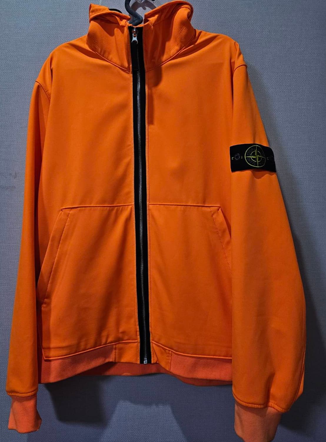 정품 스톤아일랜드 라이트 소프트 쉘 후드 자켓 105/ XL 상품이미지1