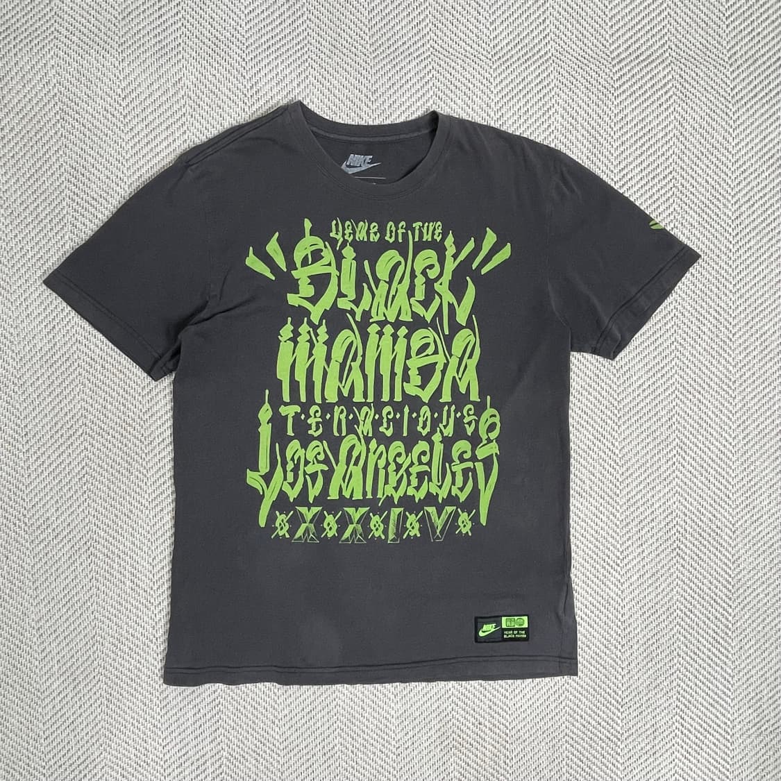 나이키 블랙맘바 L사이즈 그래픽 반팔티 상품이미지1