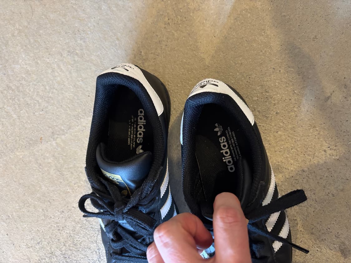 아디다스 슈퍼스타 블랙 흰색 삼선 스니커즈 상품이미지7