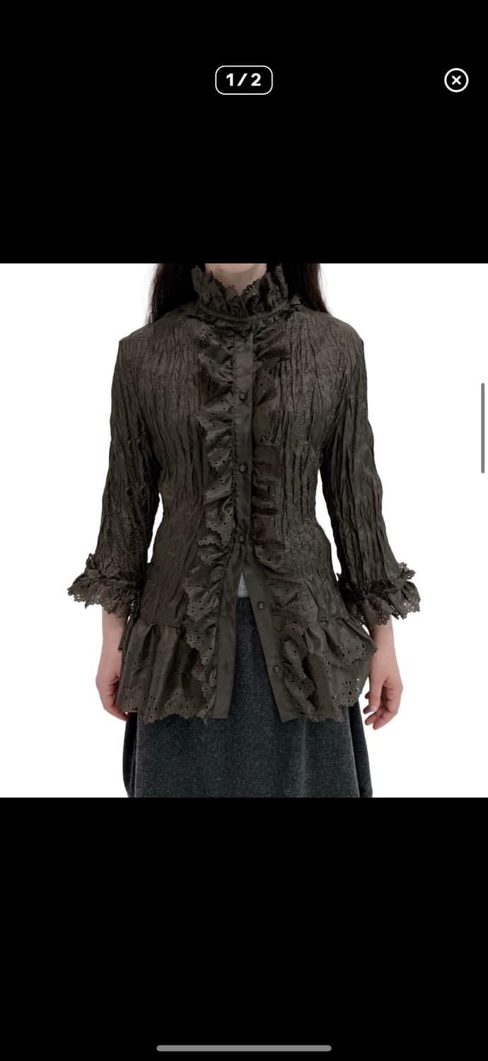 에옹쓰 펀칭 블라우스 브라운 상품이미지1