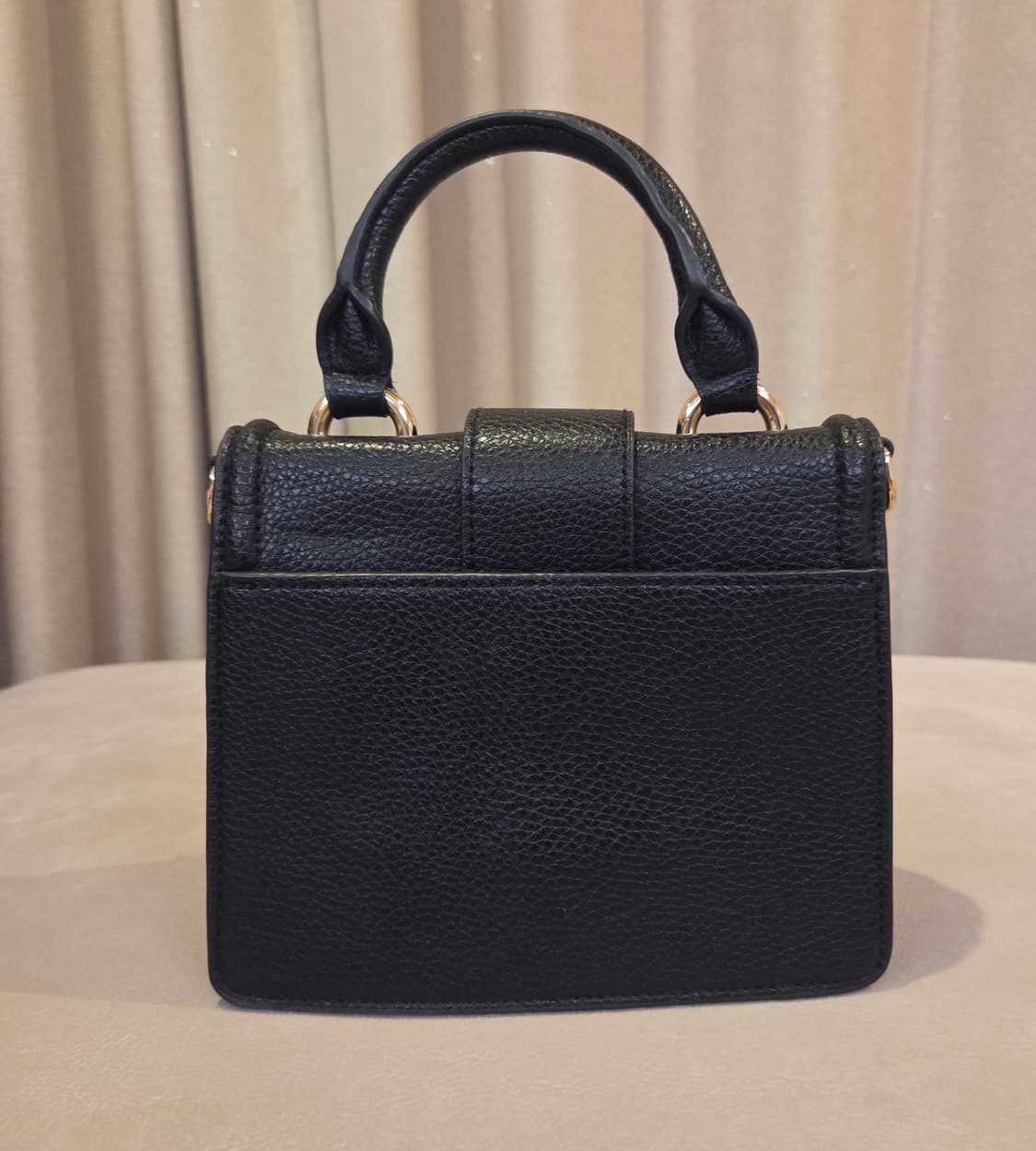 베르사체 진 꾸뛰르 블랙 미니백 상품이미지2