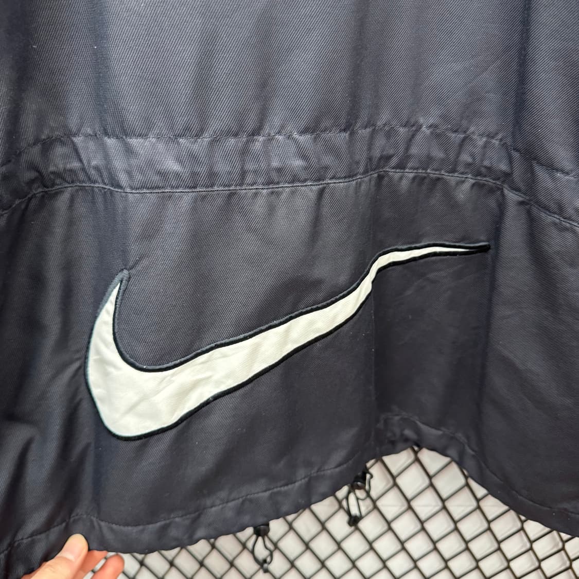 90s 나이키 올드스쿨 바람막이 후면 빅 스우시 포인트 레드 블랙 상품이미지7