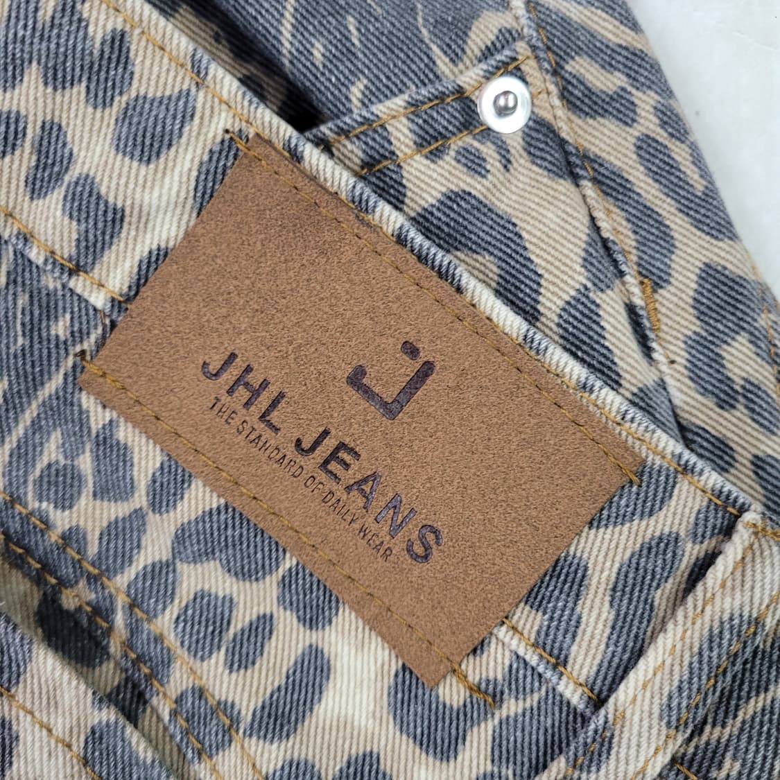 JHL Jeans 레오파드 패턴 와이드 데님 팬츠 상품이미지3