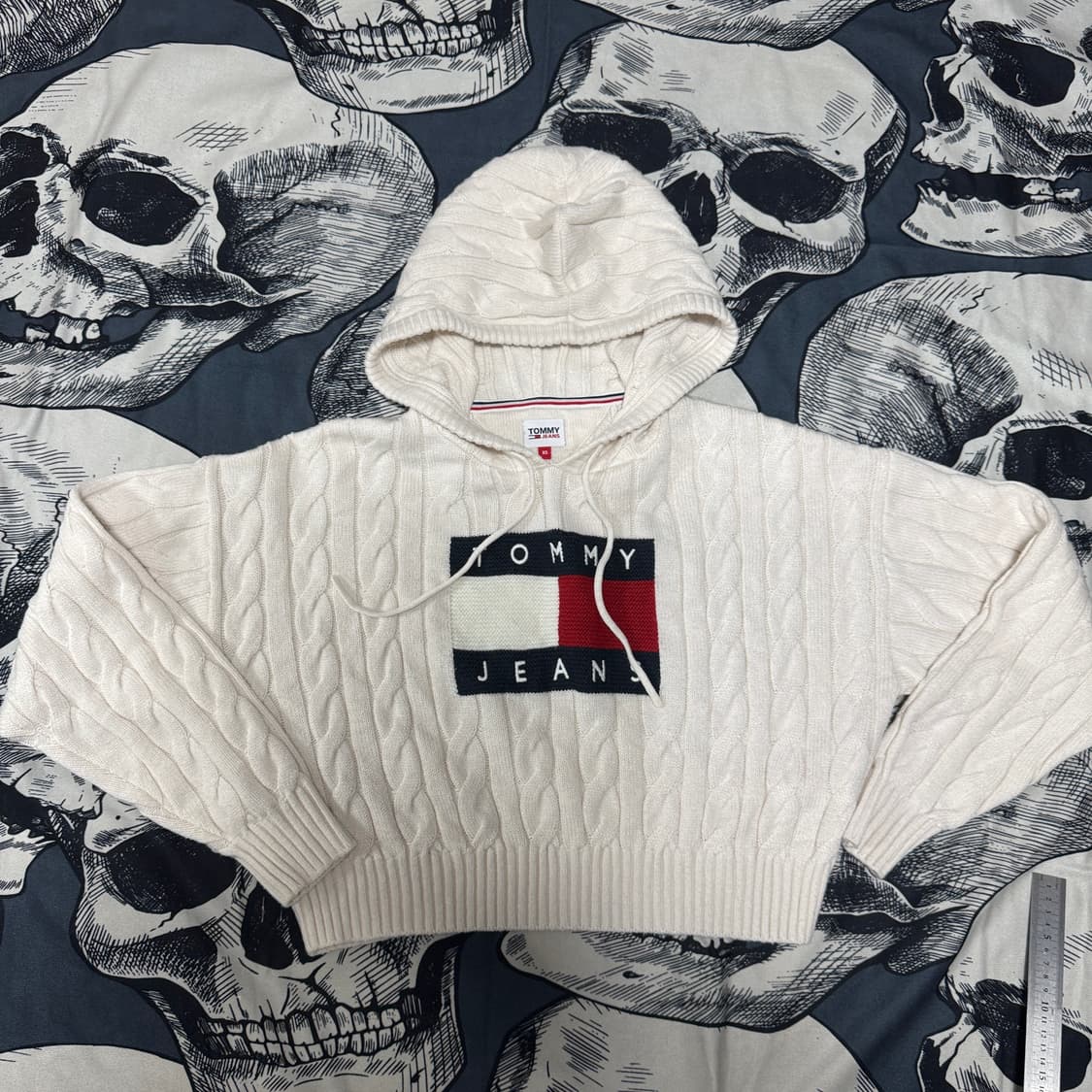 타미힐피거 진스 크롭 꽈배기니트 XS사이즈 상품이미지1