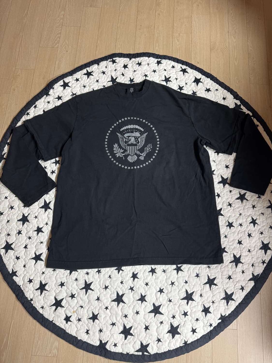 칸예 돈다 머천다이즈 presidential seal 레이어드 롱슬리브 상품이미지1