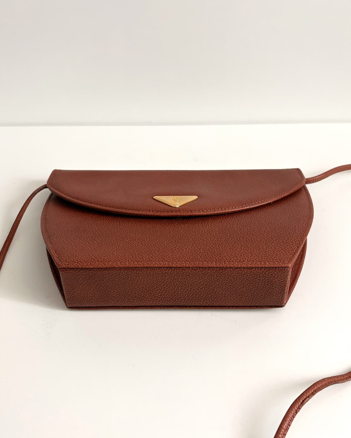 Yves Saint Laurent 입생로랑 YSL 로고 숄더백 브라운 상품이미지7