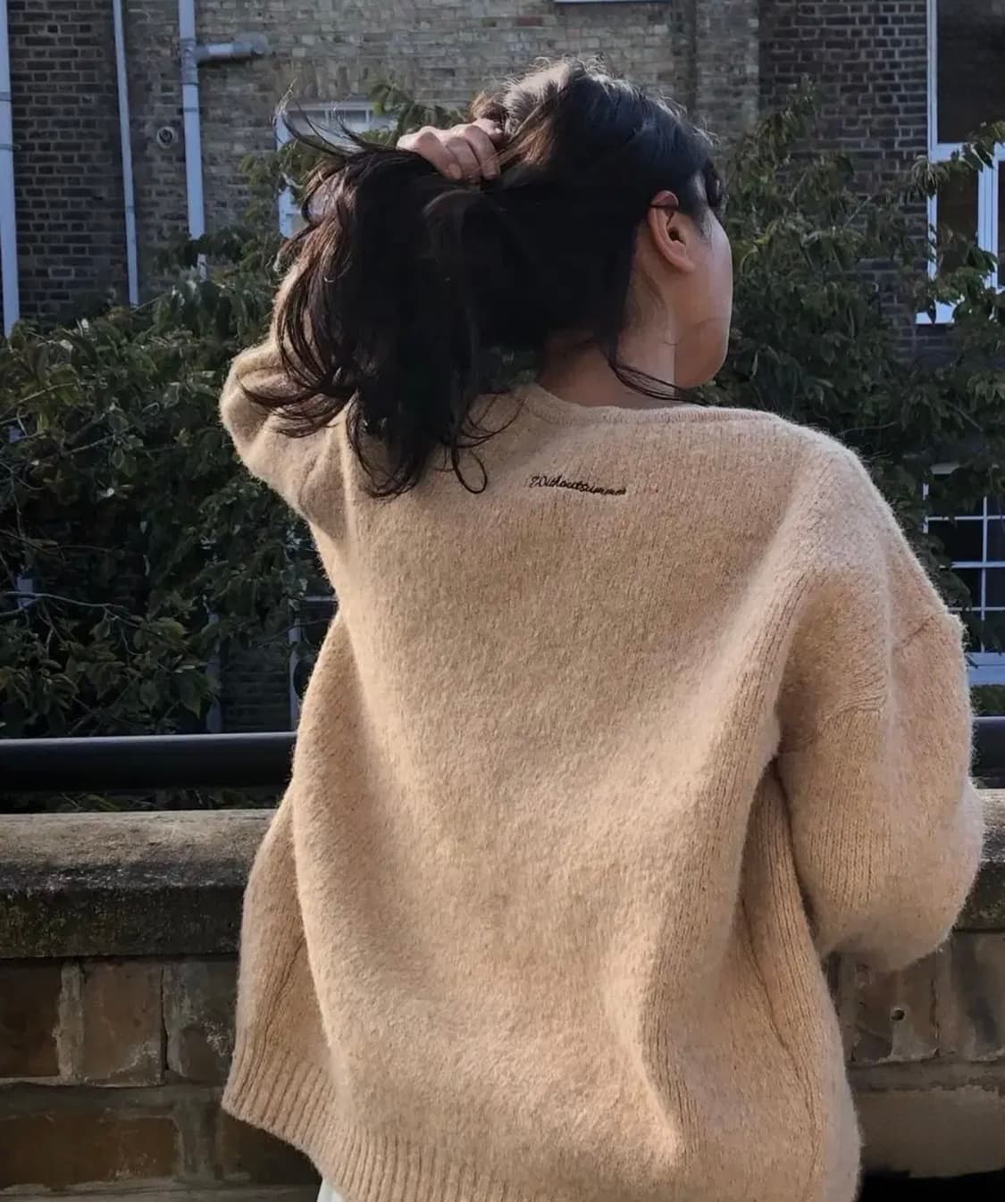 위드아웃썸머 플러터 브이넥 가디건 베이지 상품이미지3