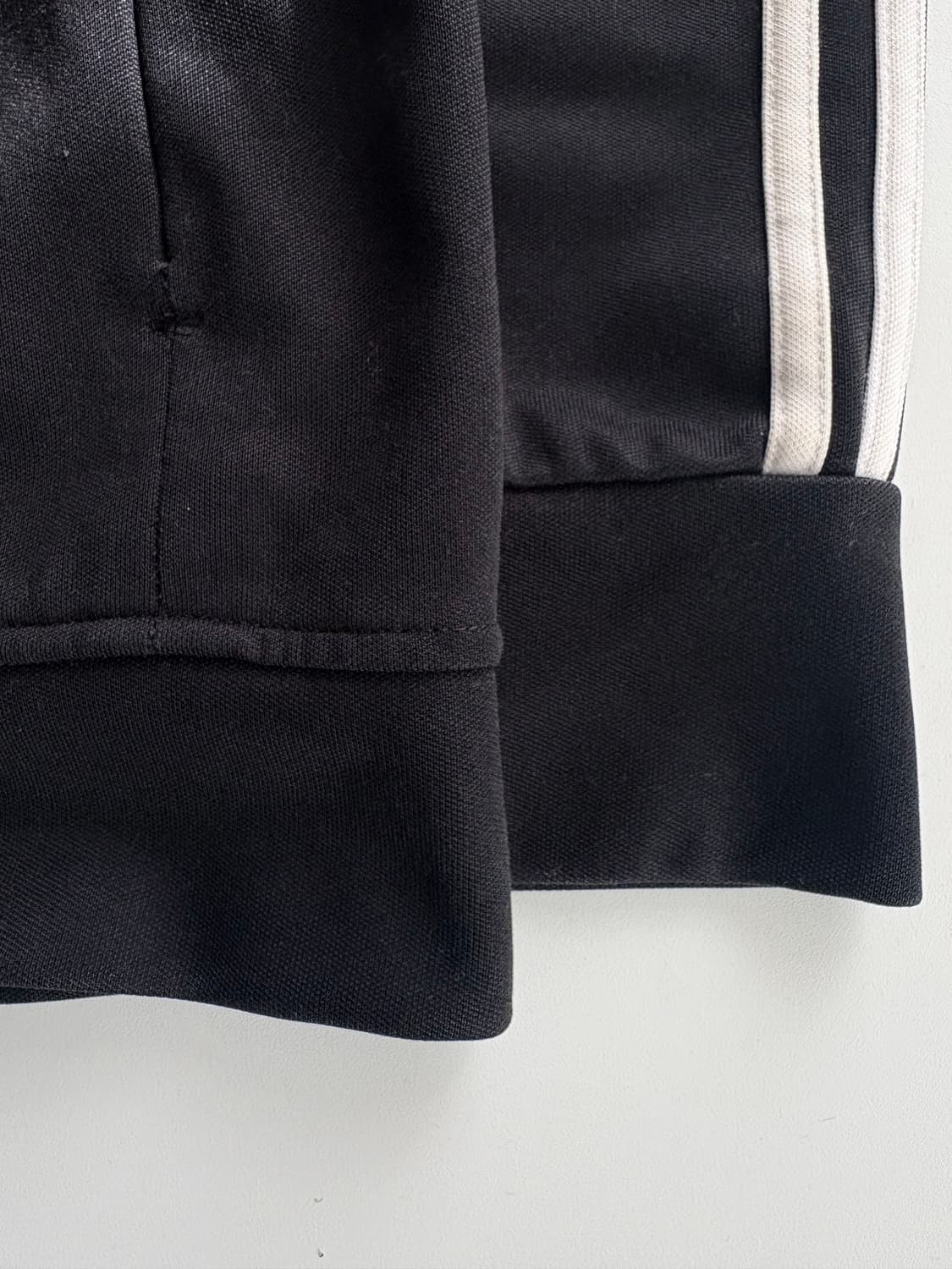 Adidas 아디다스 블랙컬러 유로파 트랙탑 상품이미지4