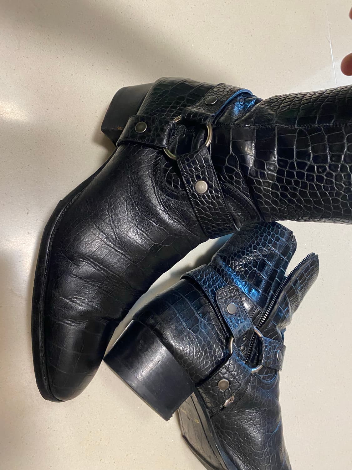 생로랑 와이어트 크로커다일 이팩트 상품이미지3