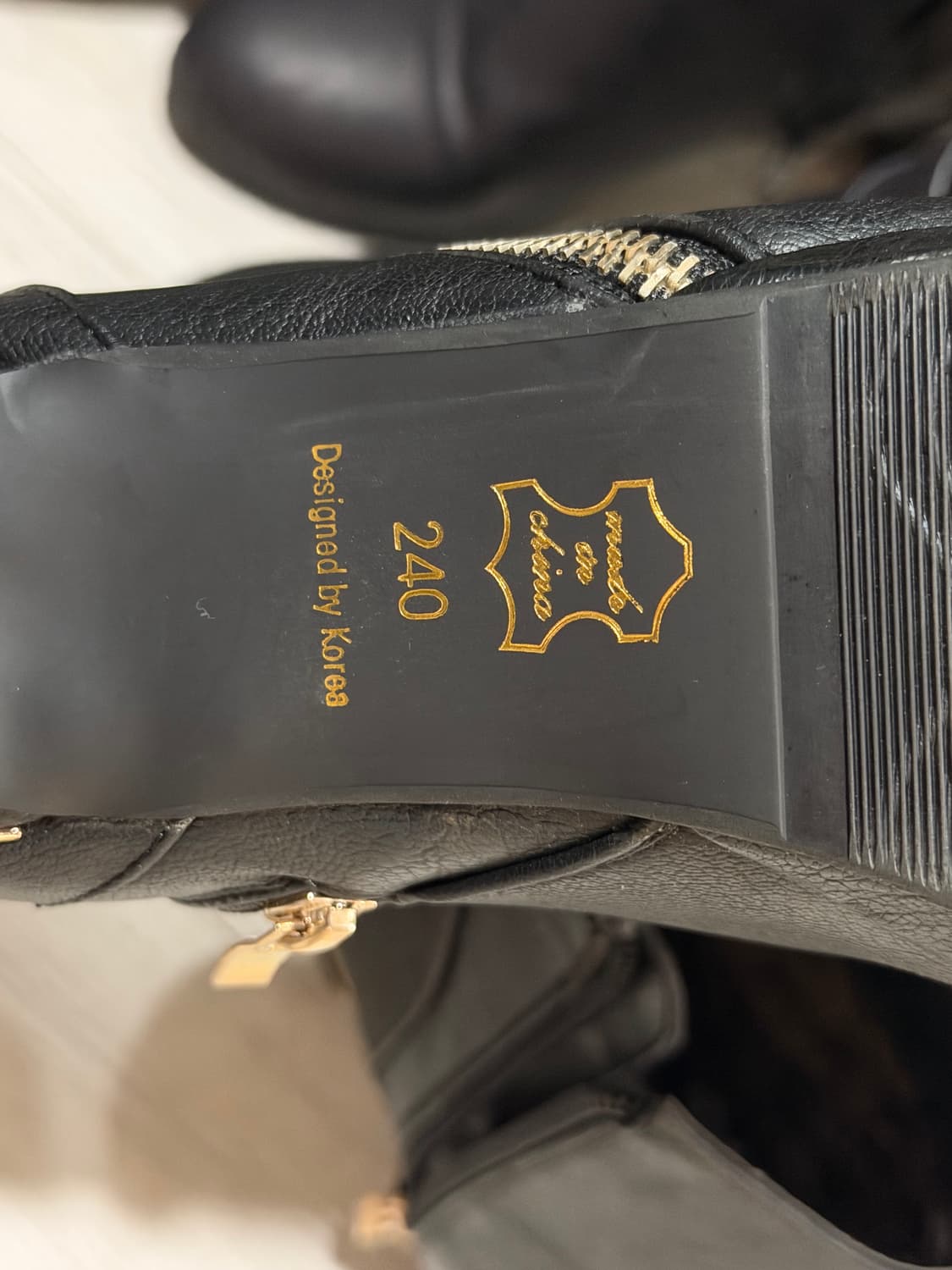 갸루 블랙 레더 앵클 벨트 힐 부츠 상품이미지6