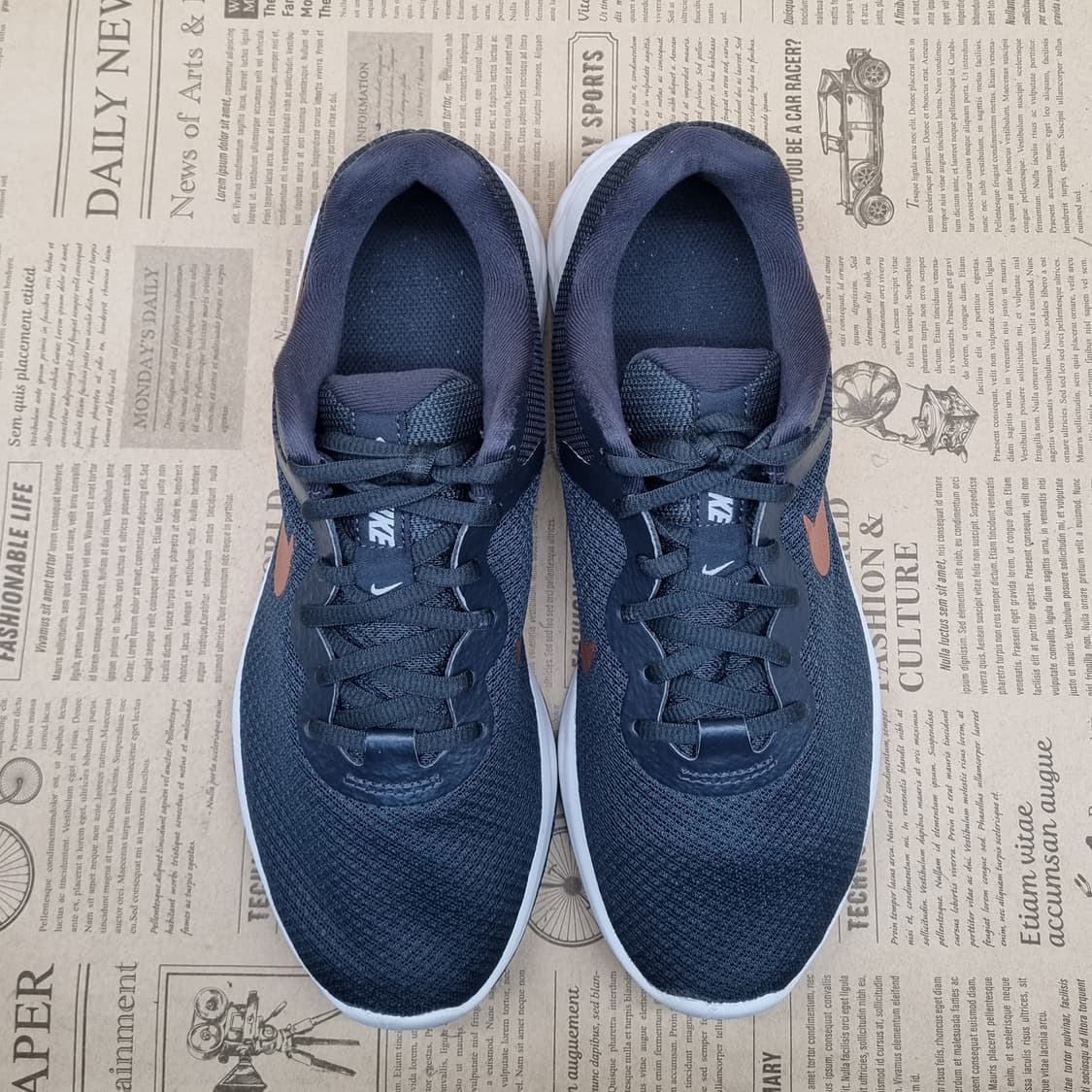 나이키 레볼루션6 런닝화 250 상품이미지2