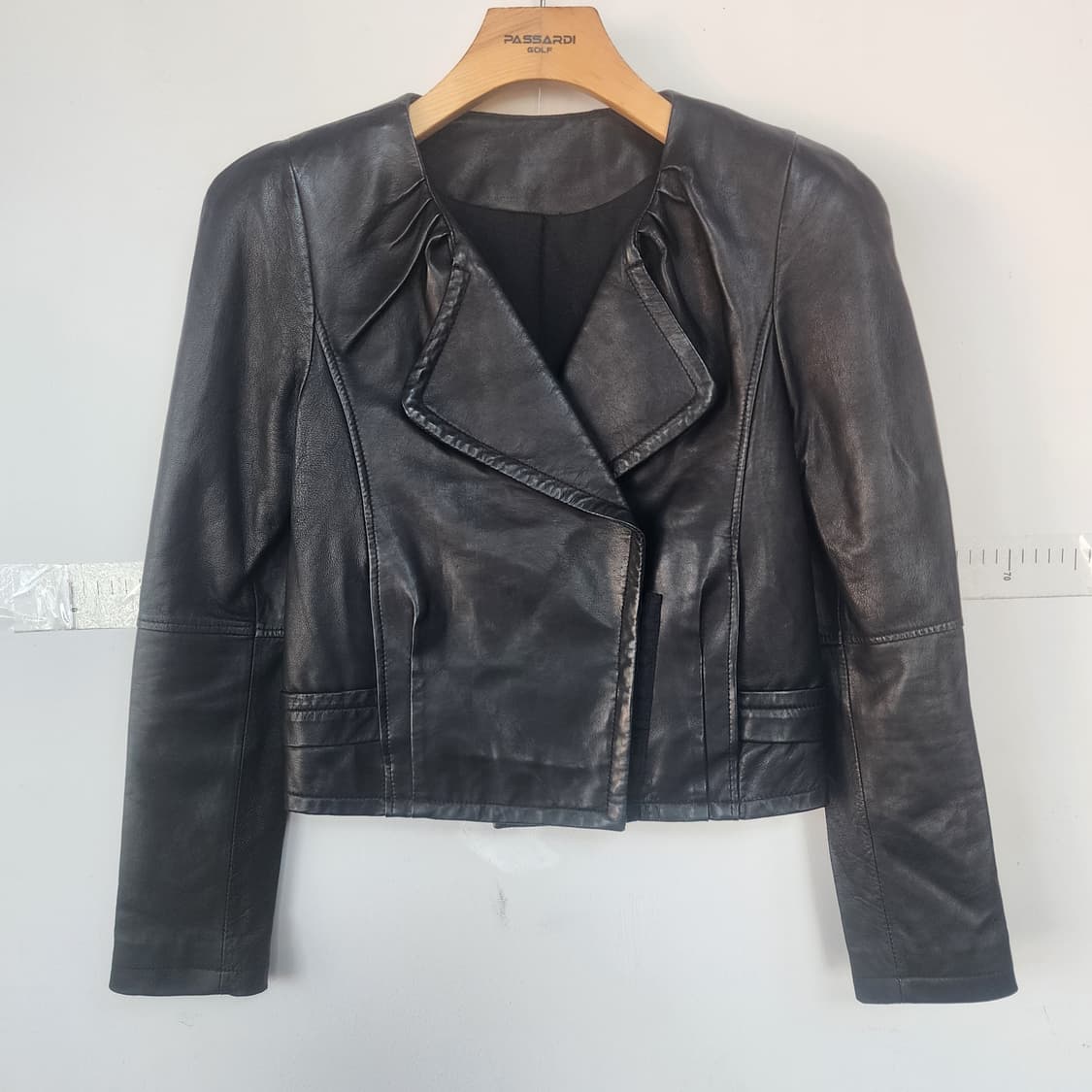 명품 가죽 크롭 블랙 자켓 상품이미지1