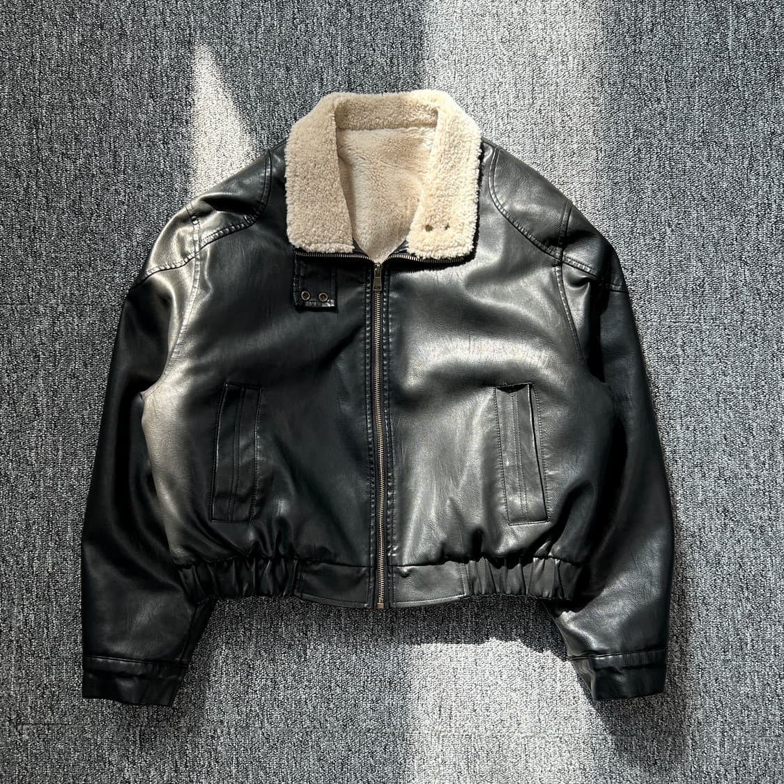 빈티지 블랙 레더 무스탕 자켓 상품이미지1