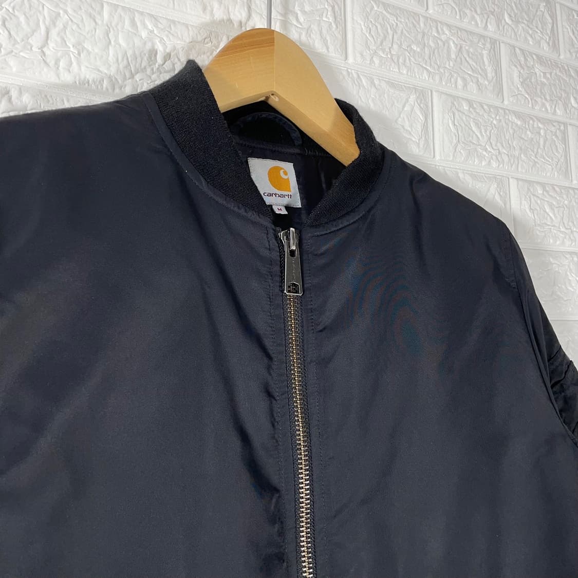 칼하트 MA-1 봄버 자켓 상품이미지2