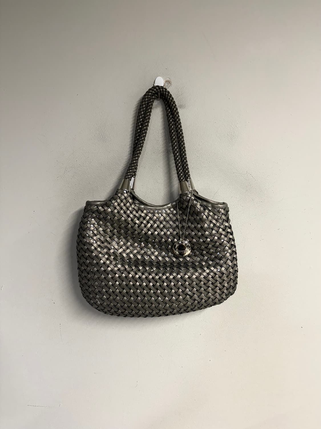 Y‘SACCS woven shoulder bag silver 상품이미지2