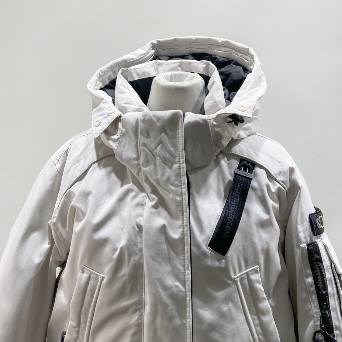 내셔널지오그래픽 타루가 여성덕다운점퍼 S 상품이미지2