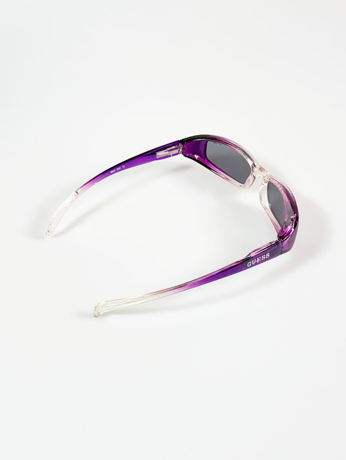 GUESS 게스 퍼플 페이드 그라디언트 스퀘어 빈티지 선글라스 상품이미지4
