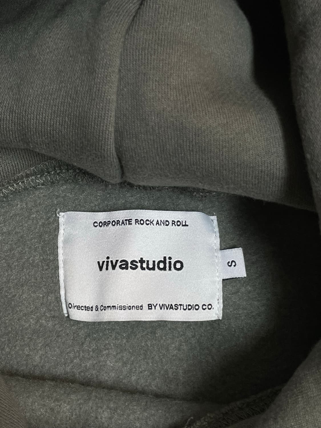 비바스튜디오 후드티 상품이미지3