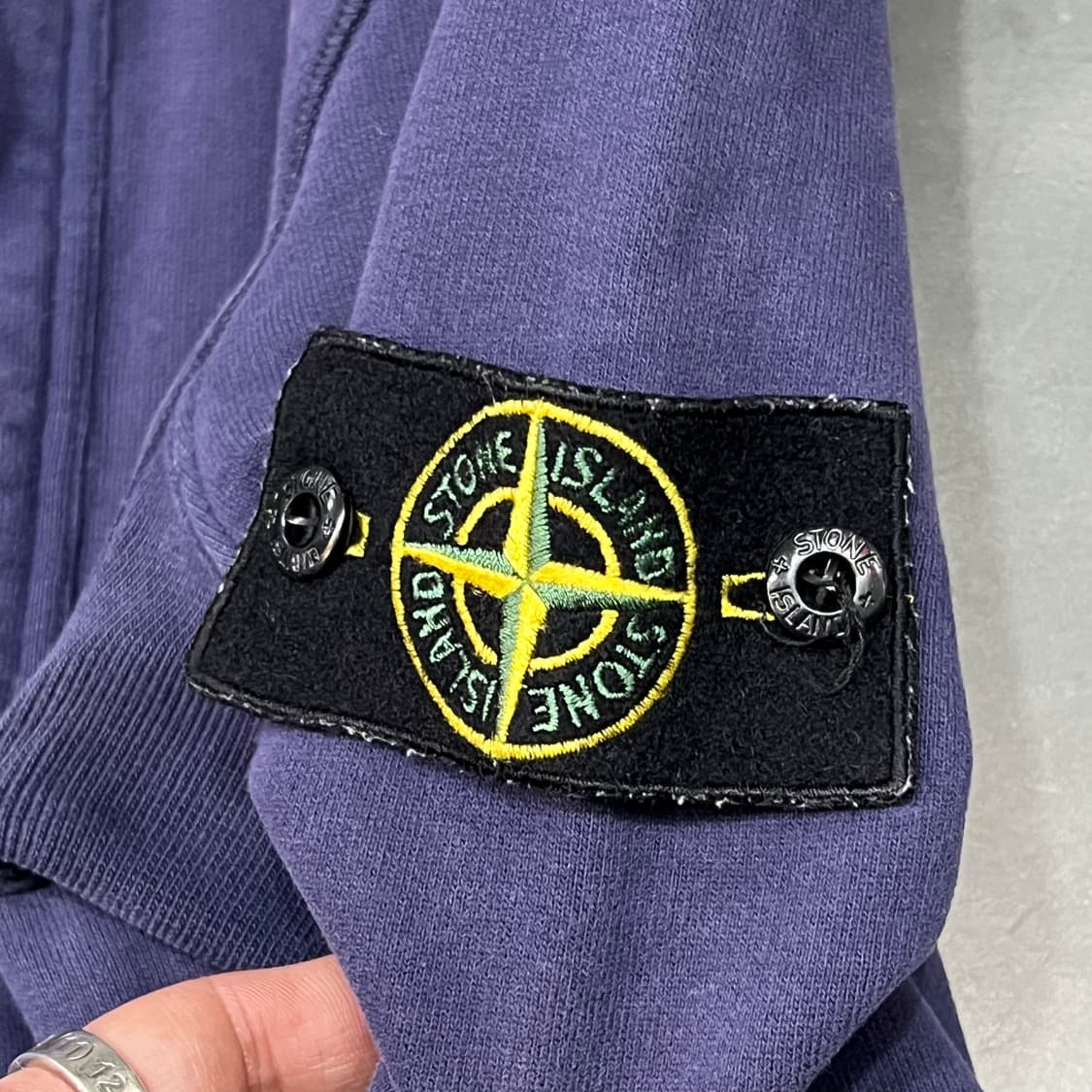  스톤아일랜드 반집업 스웻셔츠 y14617 상품이미지6