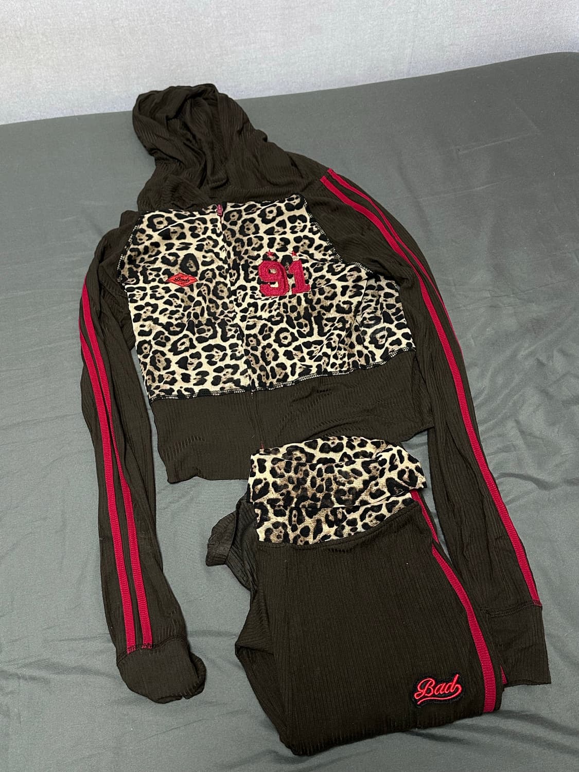 배드블러드 호피 추리닝 셋업 상품이미지1