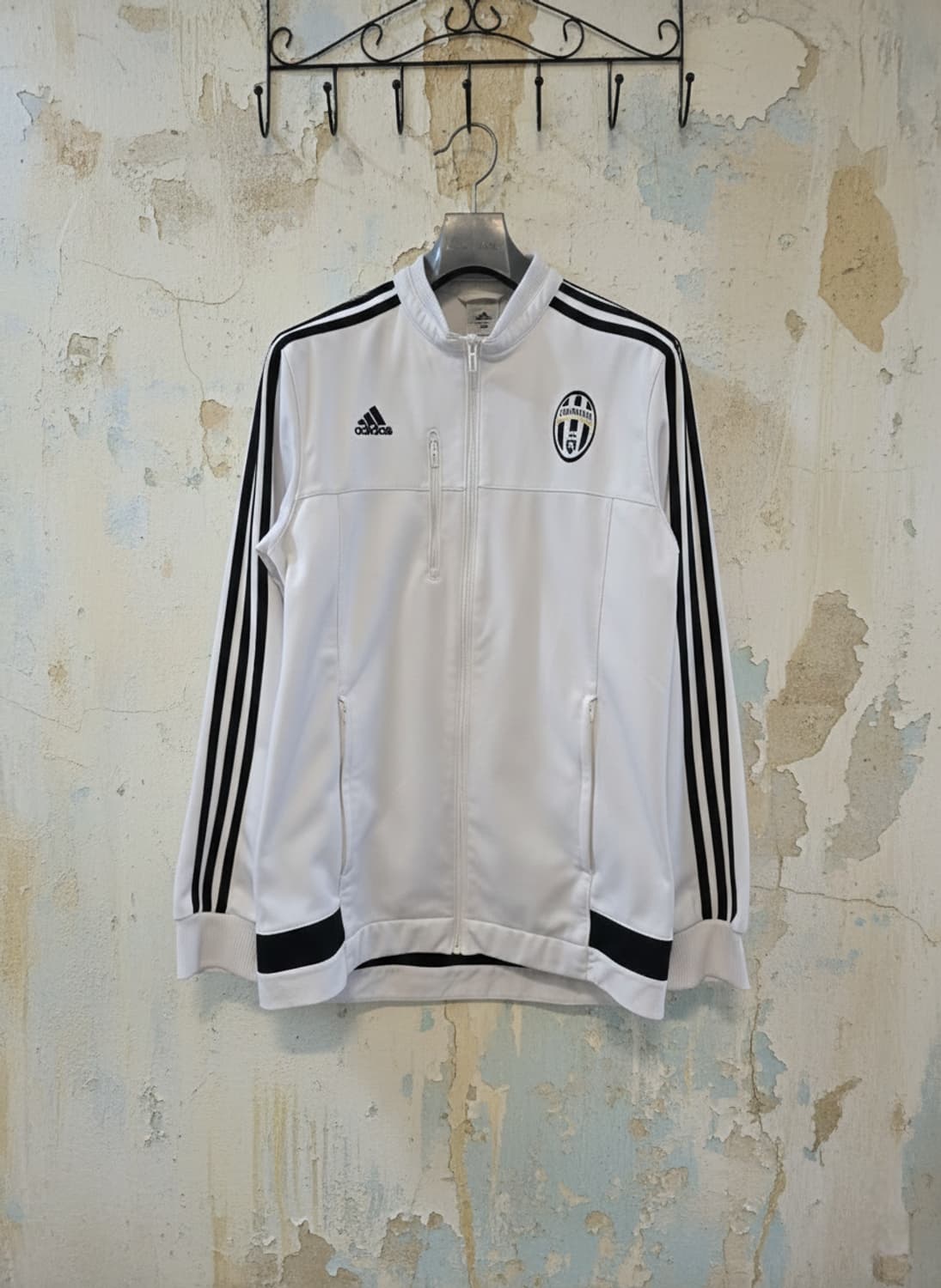 아디다스 유벤투스 트랙탑 105 상품이미지1