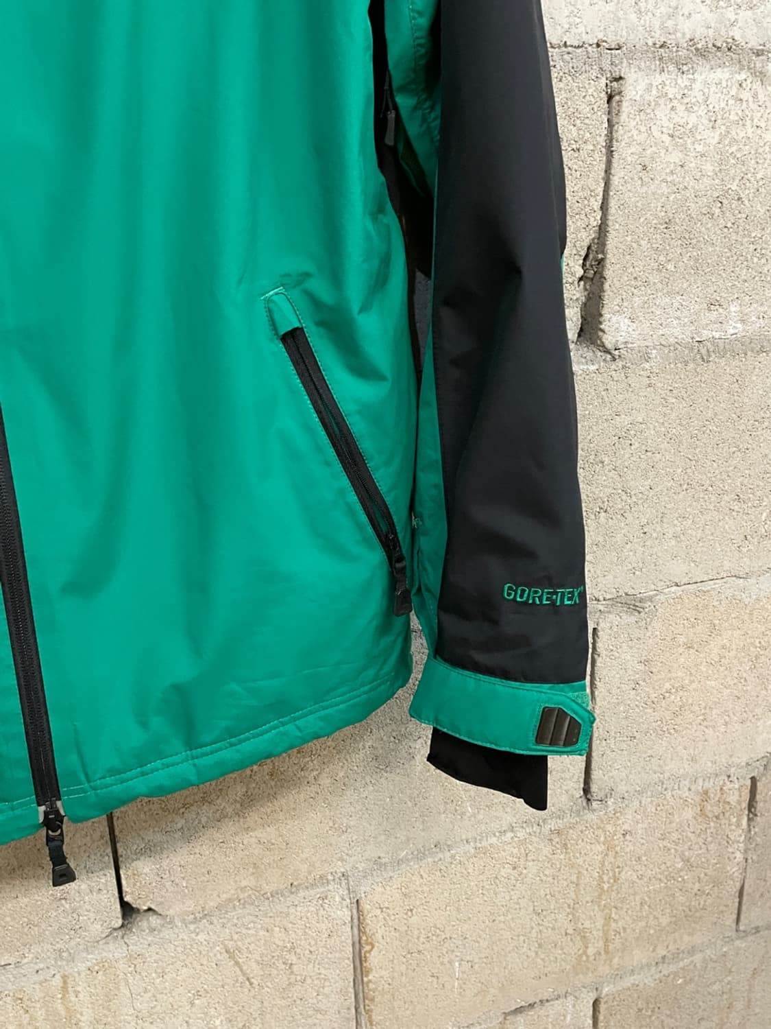 오클리 고어텍스 윈드브레이커 자켓  상품이미지4