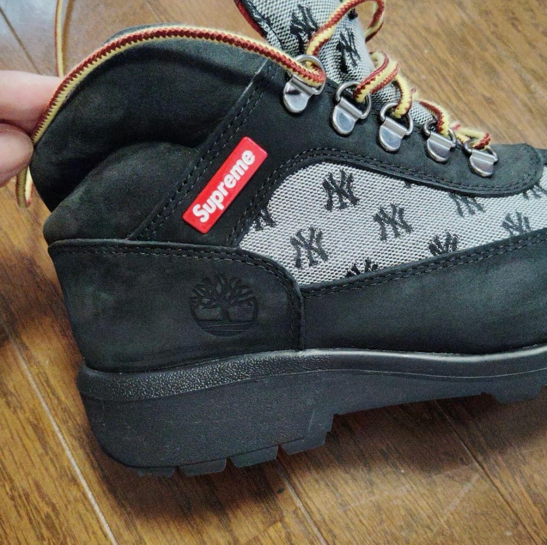 Supreme x Timberland x Yankees fieldboot 상품이미지4