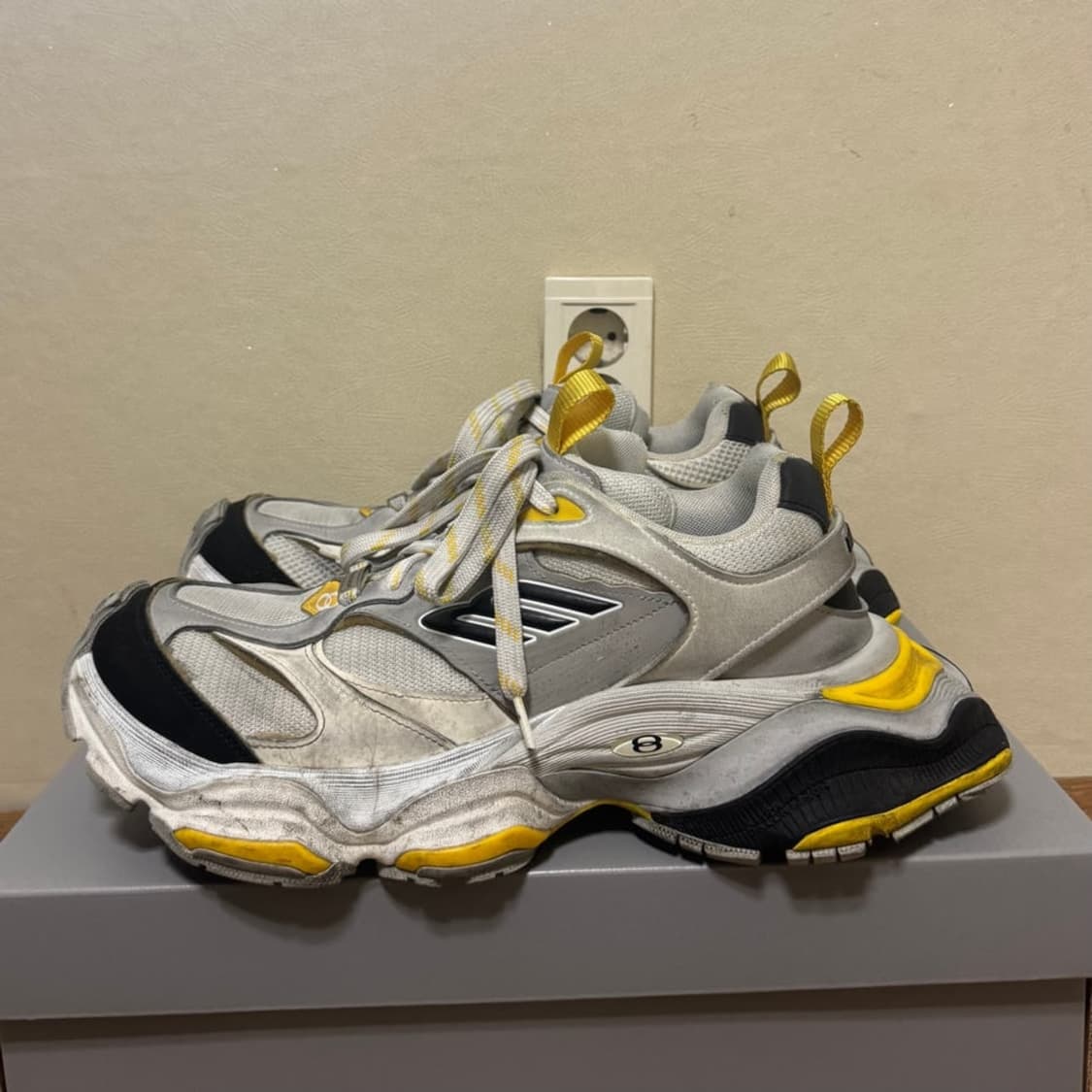 (44) 발렌시아가 카고 스니커즈 그레이 블랙 옐로우 상품이미지3