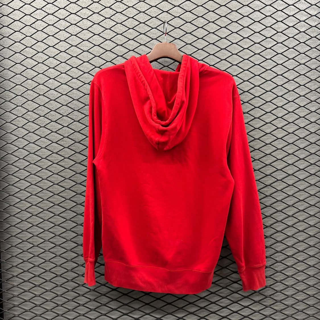 타미힐피거 빅로고 후드티 비비드컬러 엠보싱 프린팅 디테일 레드 상품이미지8