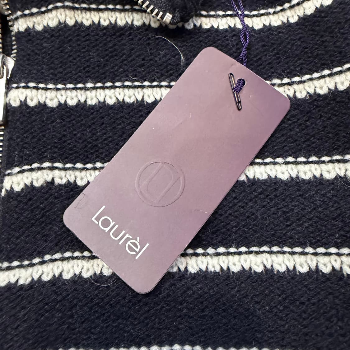 라우렐 (W) 스트라이프 하프집업 니트 상품이미지3