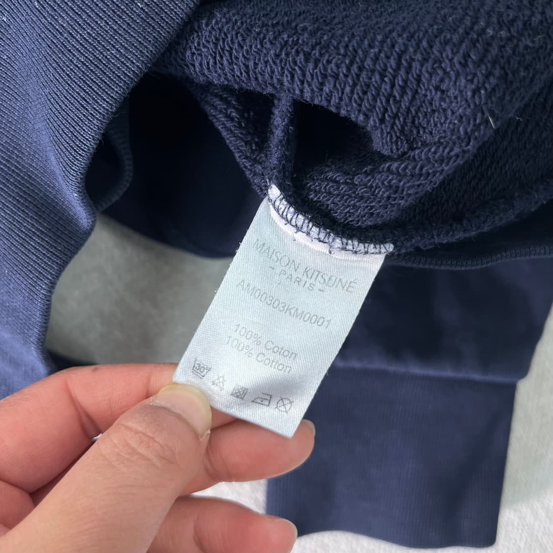 100 메종키츠네 원폭스 네이비 자수 맨투맨 상품이미지5