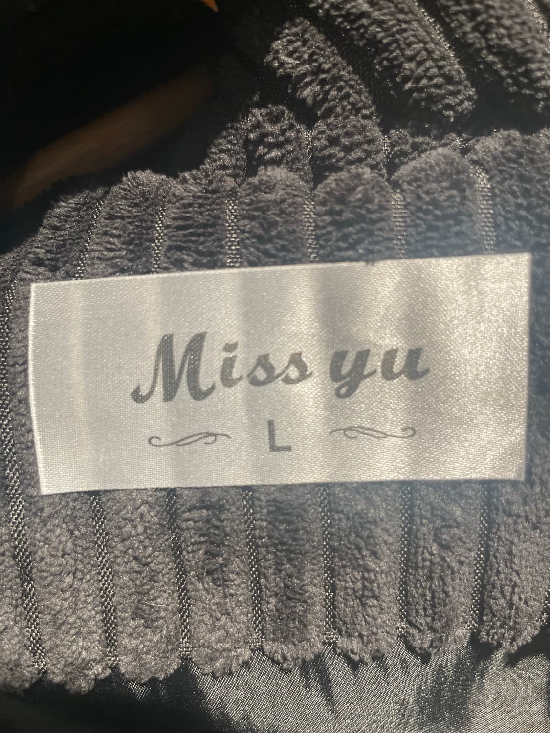 miss yu 블랙 코듀로이 숏패딩 상품이미지4