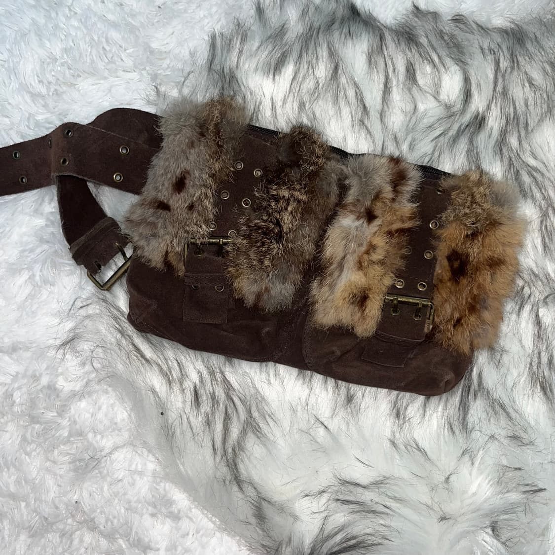 빈티지 리얼 래빗퍼 벨트 백 상품이미지4