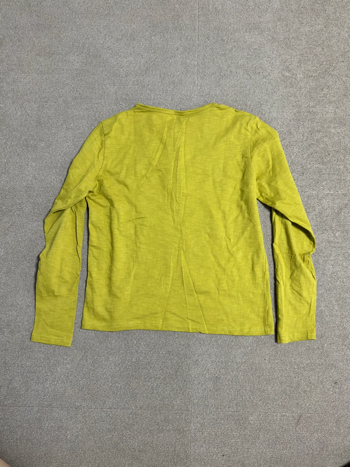 올리브 컬러 헨리넥 티셔츠 상품이미지4