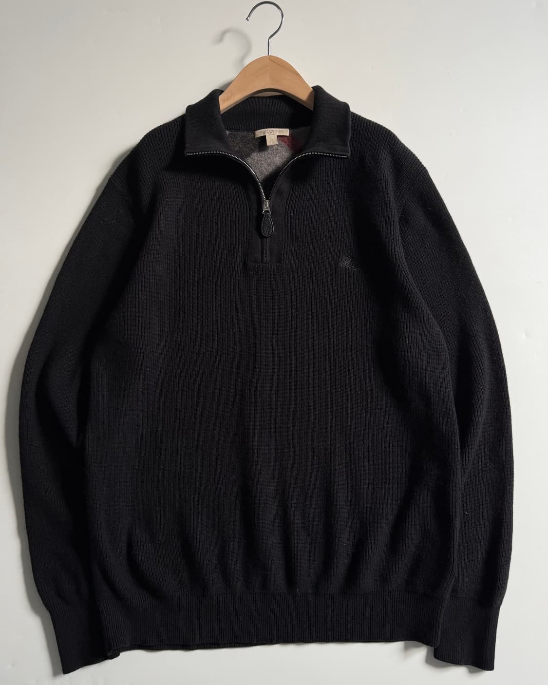 Burberry 버버리 코튼캐시미어 블랙컬러 브릿 하프집업 니트 상품이미지3