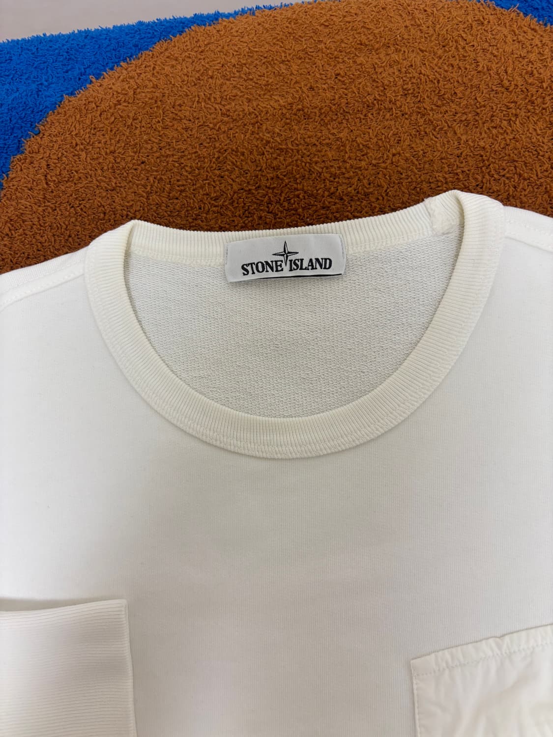 스톤아일랜드 화이트 나일론포켓 스웻셔츠 맨투맨 상품이미지2