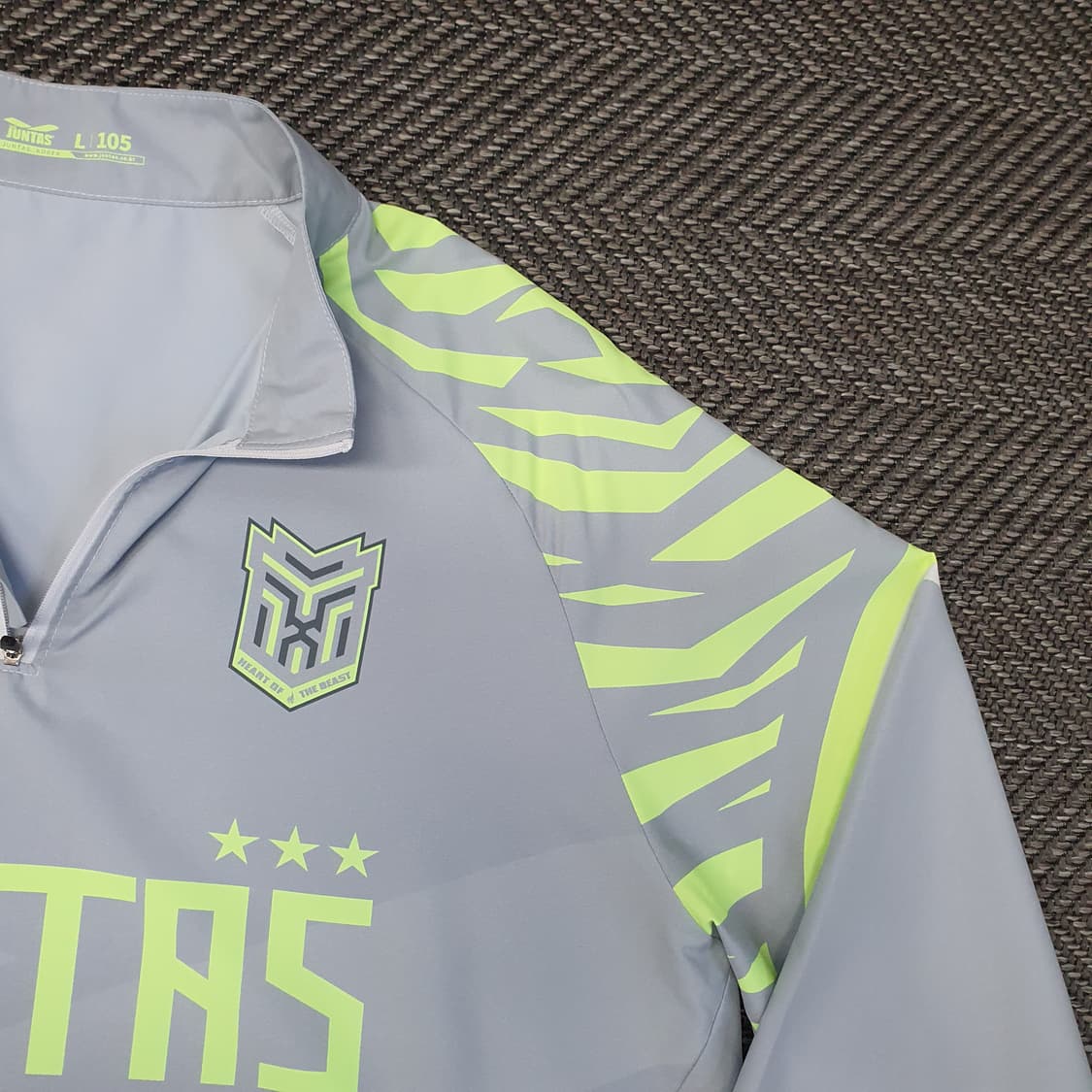 준스타 얇은 반집업 긴팔티 남자105~110 상품이미지3