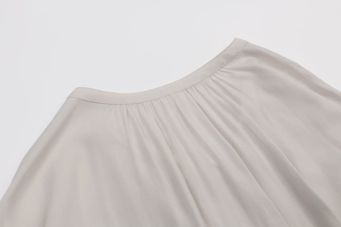 NIKO AND…  Gathered Half Sleeve Blouse  상품이미지9