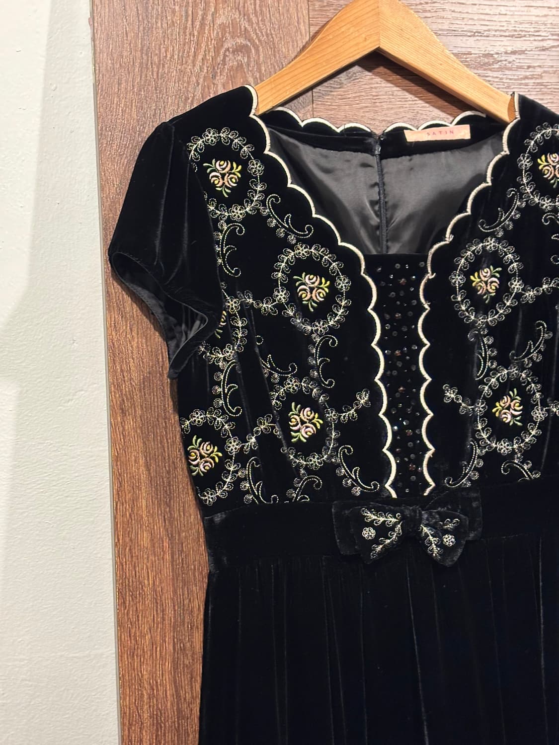 일본 로맨틱 빈티지 블랙 벨벳 캡소매 자수 원피스 로판 상품이미지7