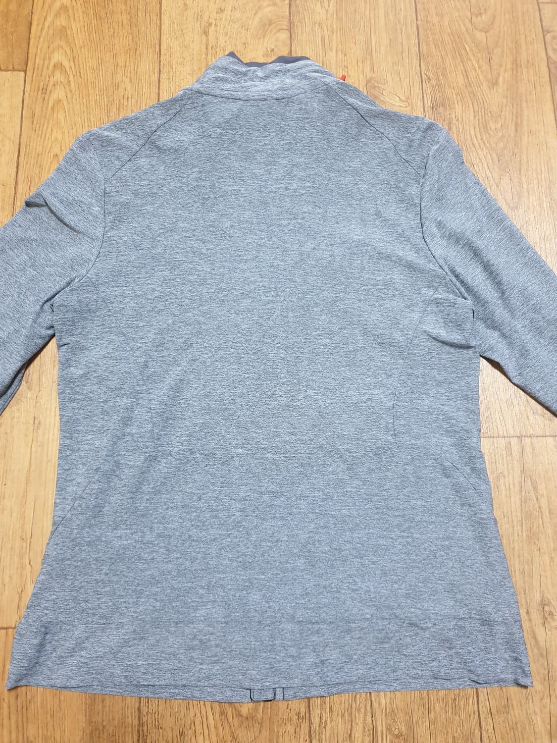 1103 휠라 운동복 집업 90 사이즈입니다 상품이미지5